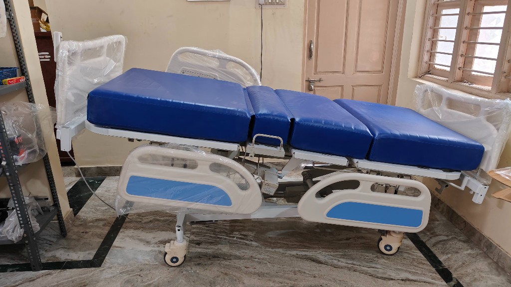 Deluxe ABS 5 function electric bed – semi Fowler position